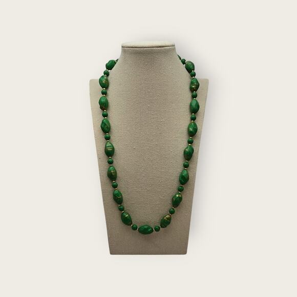 Green Marbled Beaded Necklace – Faux Malachite Vintage Jewerlry - Picture 4 of 7